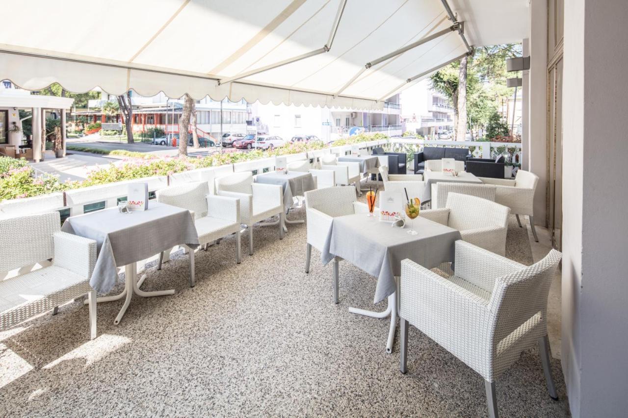 Hotel Danieli Bibione Bagian luar foto
