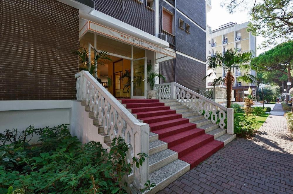 Hotel Danieli Bibione Bagian luar foto